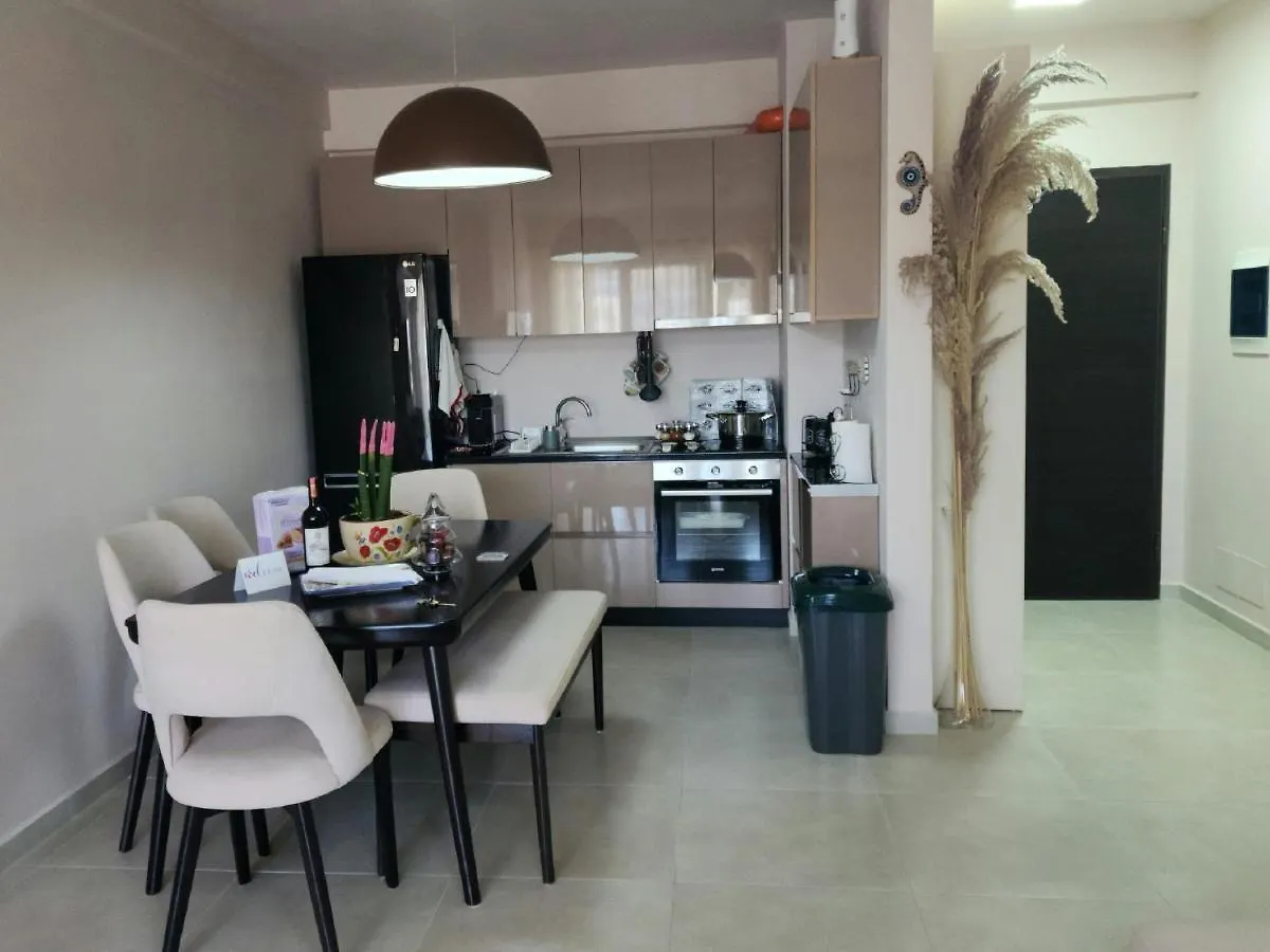 Kloan'S Apartment Vlore